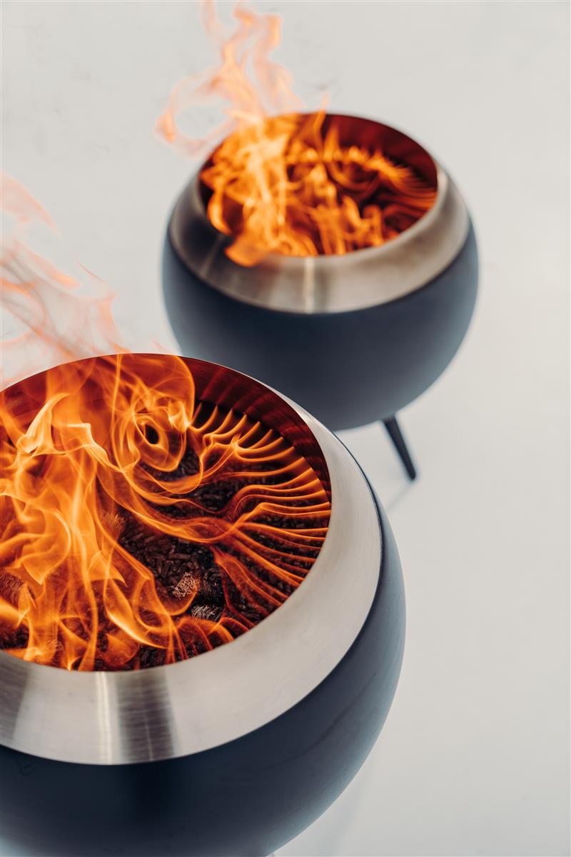 Moon Feuerstelle mit niedrigem Fuß