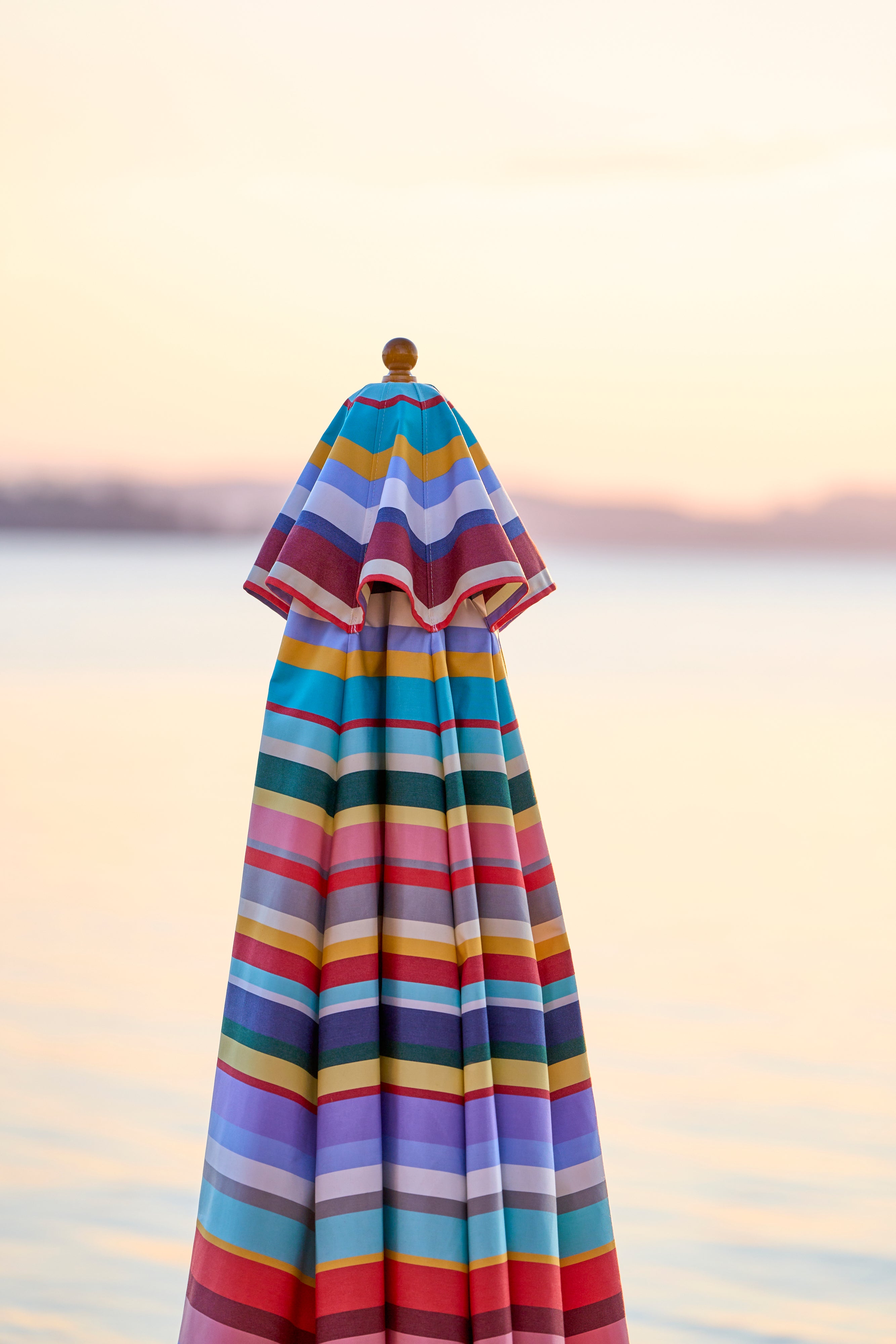 Klassiker Schirm 250 cm mit Flaschenzug und Knick, Bezug Acryl multicolor