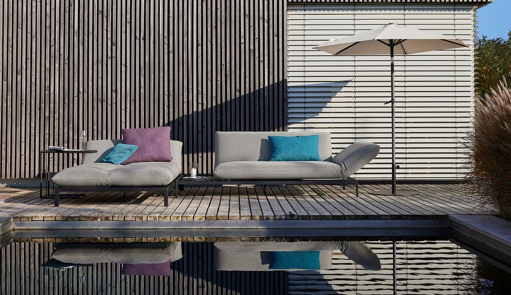 KAYA Loungesofa Metall schwarz beschichtet / charmelle Lounge Stahlblau