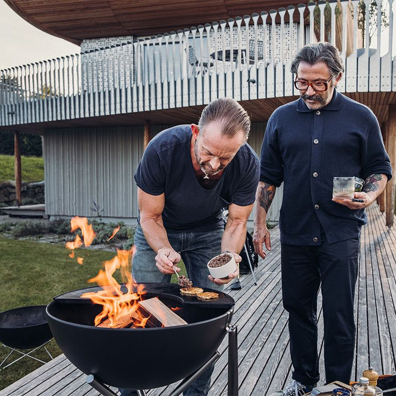 BOWL 57 Feuerschale mit Dreibein