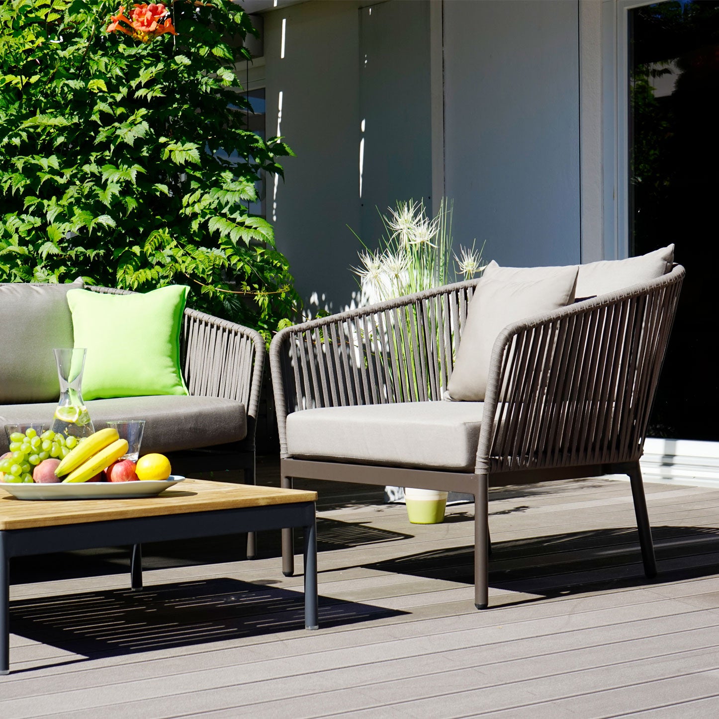 Stripe Lounge Sessel, anthrazit, string-flex taupe inkl Premium Kissen