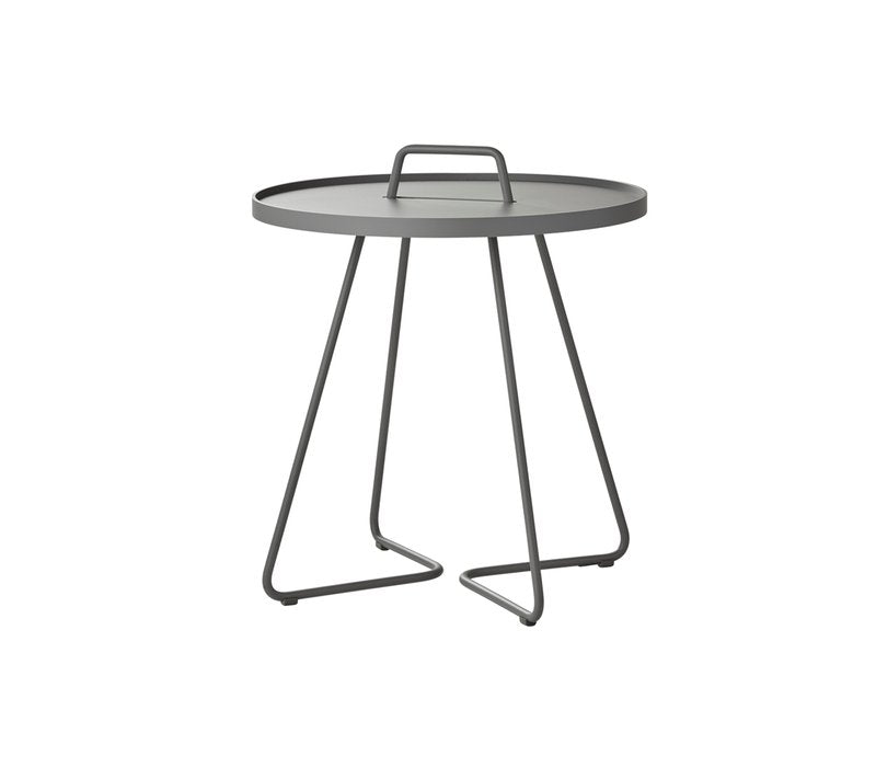 ON THE MOVE Beistelltisch Ø 52 cm, light grey