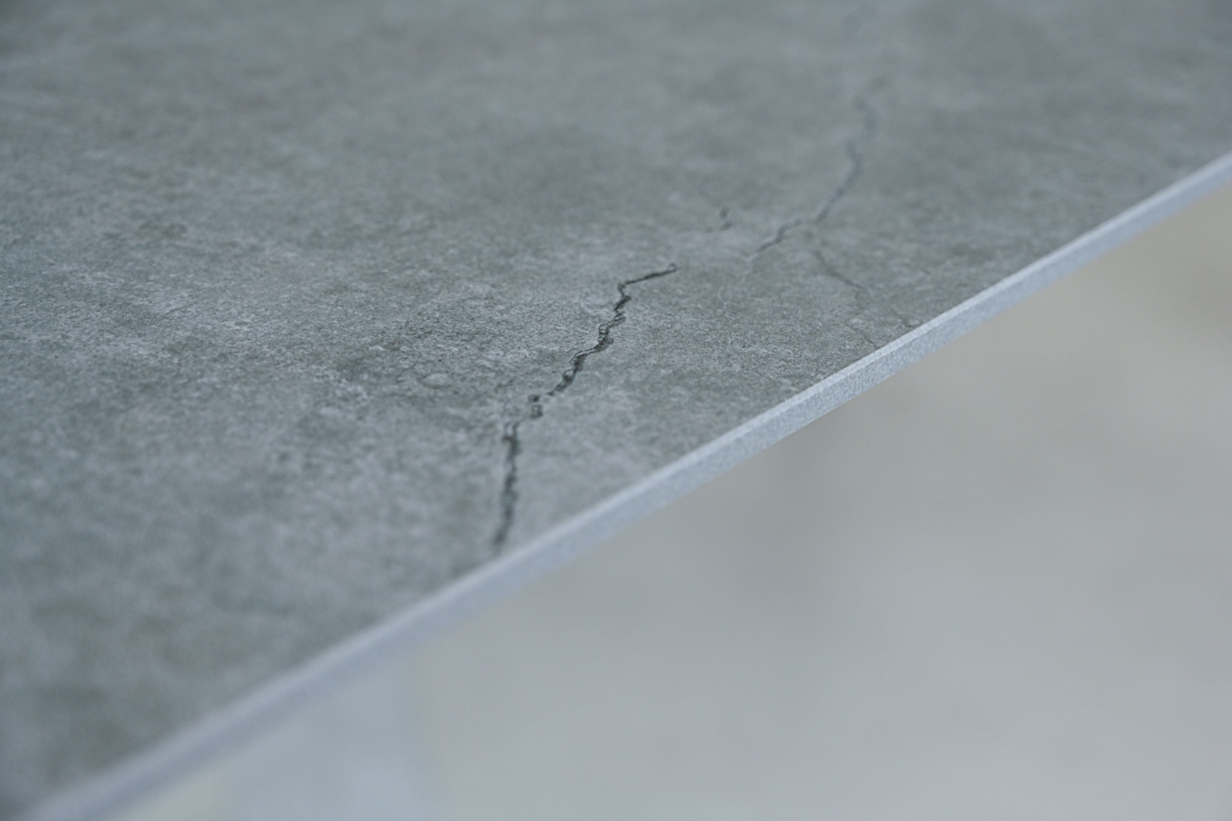 Fantale Tisch 160/220x95 Gestell Alu anthrazit mit Dekton Platte Soke