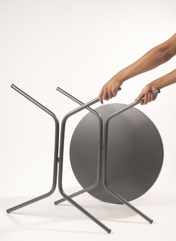 PIX Metall Beistelltisch Ø 60 cm mit Höhe 70 cm pastellblau